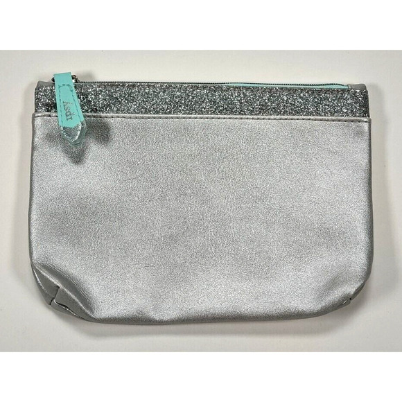 IPSY December 2017 Glam Bag Travel Sized Silver And Light Blue (Bag Only) - Picture 1 of 5